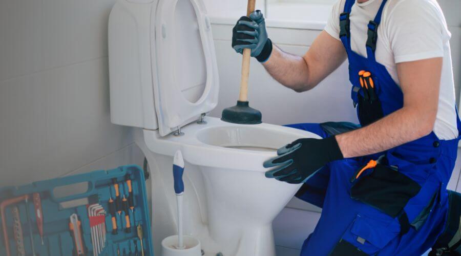 Professional septic pumping service in Chataignier, LA